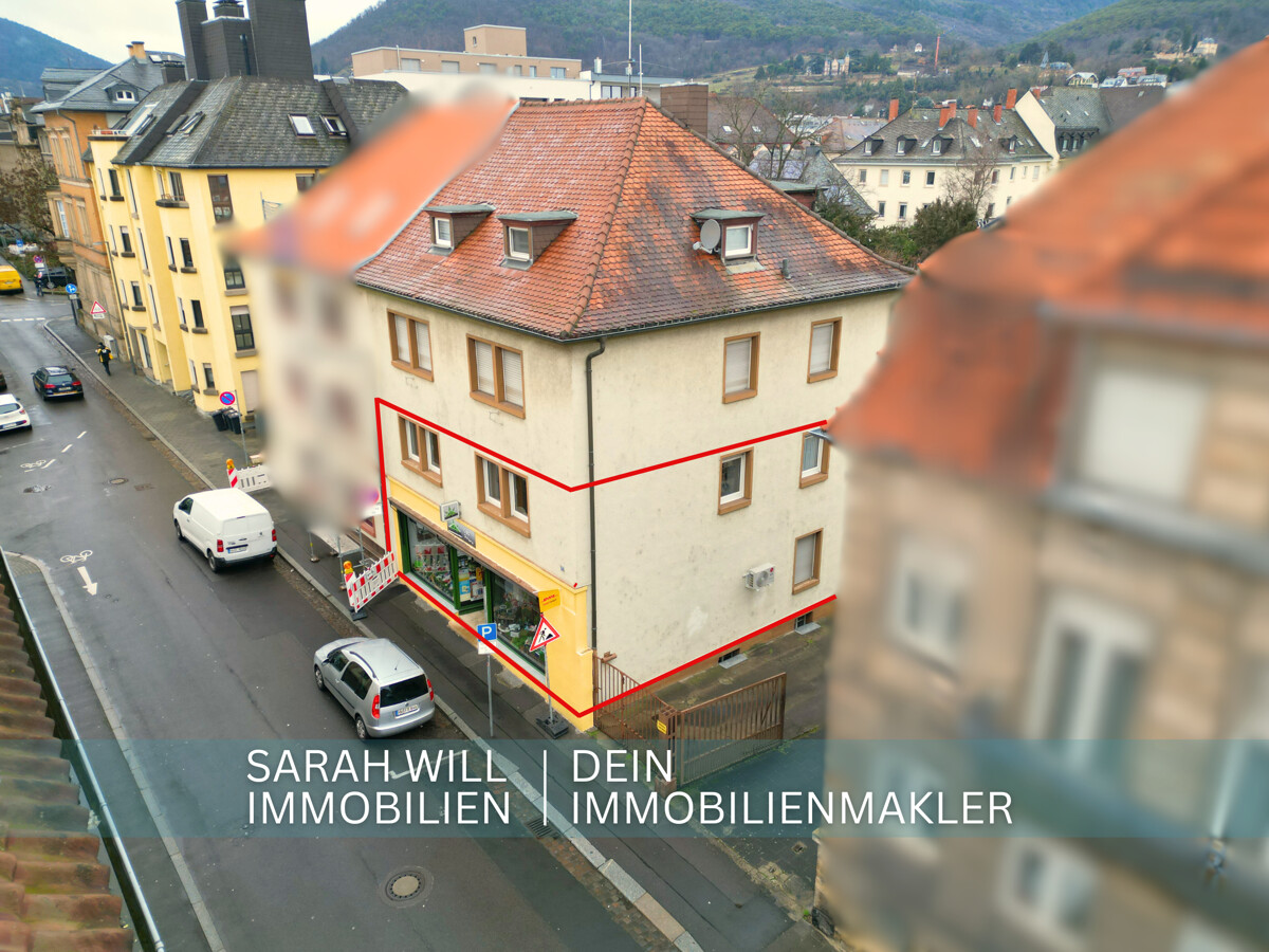 Wohnen & Gewerbe: Eigentumswohnung mit Ladengeschäft, großem Garten und Garage im Neustadter Zentrum